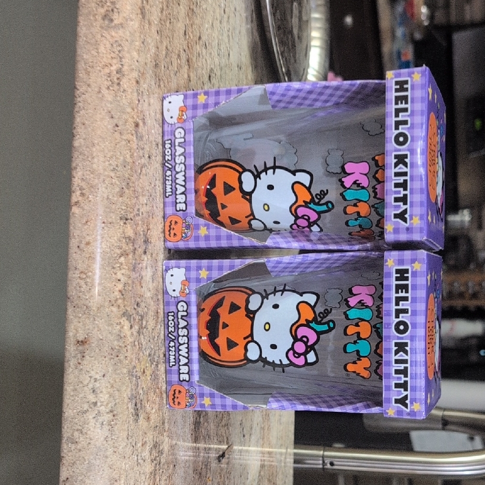 Hello Kitty Purple Halloween Glassware Set